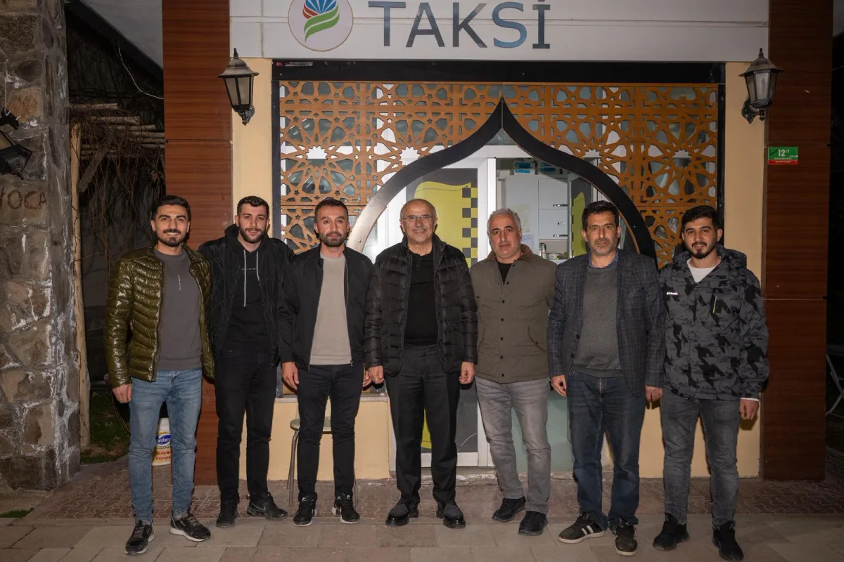Taksici Esnafıyla Bir Araya Gelen Başkan Er