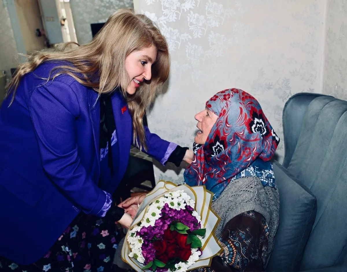 Ölmeztoprak Annelerin Duasi, Esnafin Selami İle Sahada