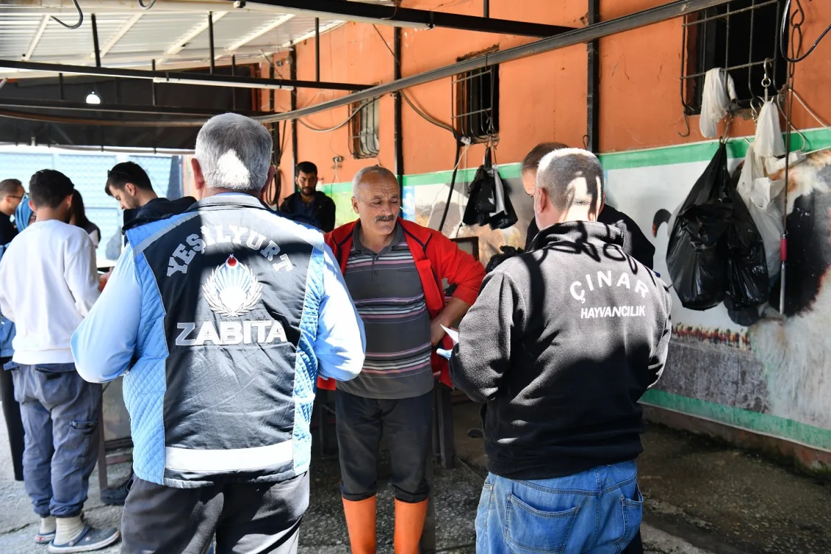 Kurban Satış ve Kesim Noktalarında Yeşilyurt Belediyesi Harekete Geçti