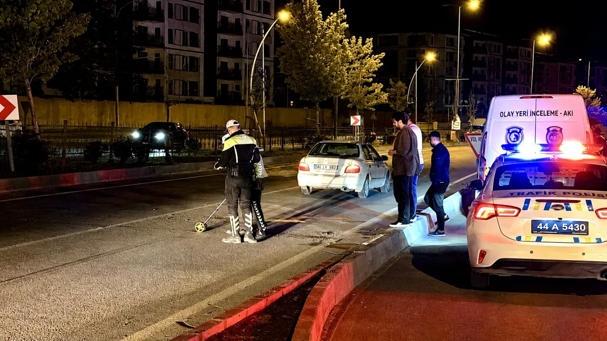 Çevreyolunda Feci Çarpışma: Yaya Olay Yerinde Hayatını Kaybetti