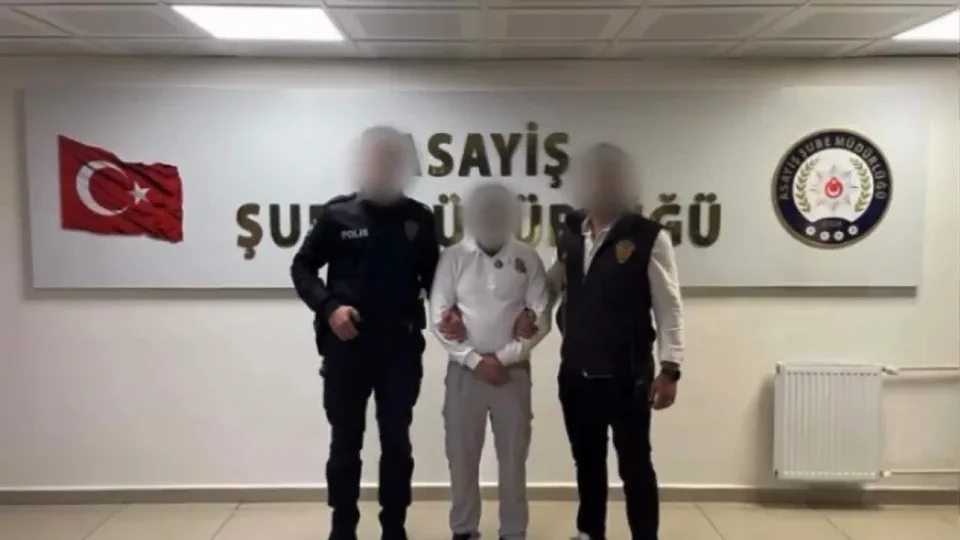 00746765-98-yil-hapis-cezasiyla-araniyordu-polisten-kacamadi