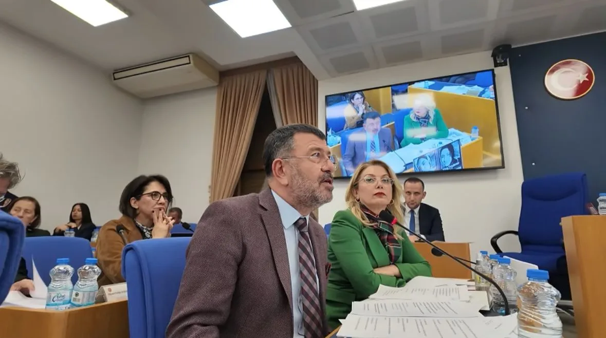 Ağbaba; “1000 Gün Geçti Ne Huzurevi Yapıldı, Ne Yaşlılar Geri Gelebildi”