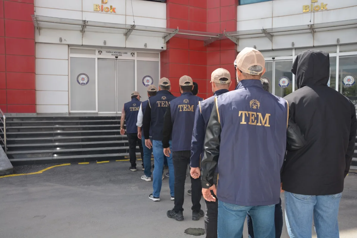 FETÖ’nün Emniyet Mahrem Yapılanmasına Operasyon: 17 İlde 23 Gözaltı
