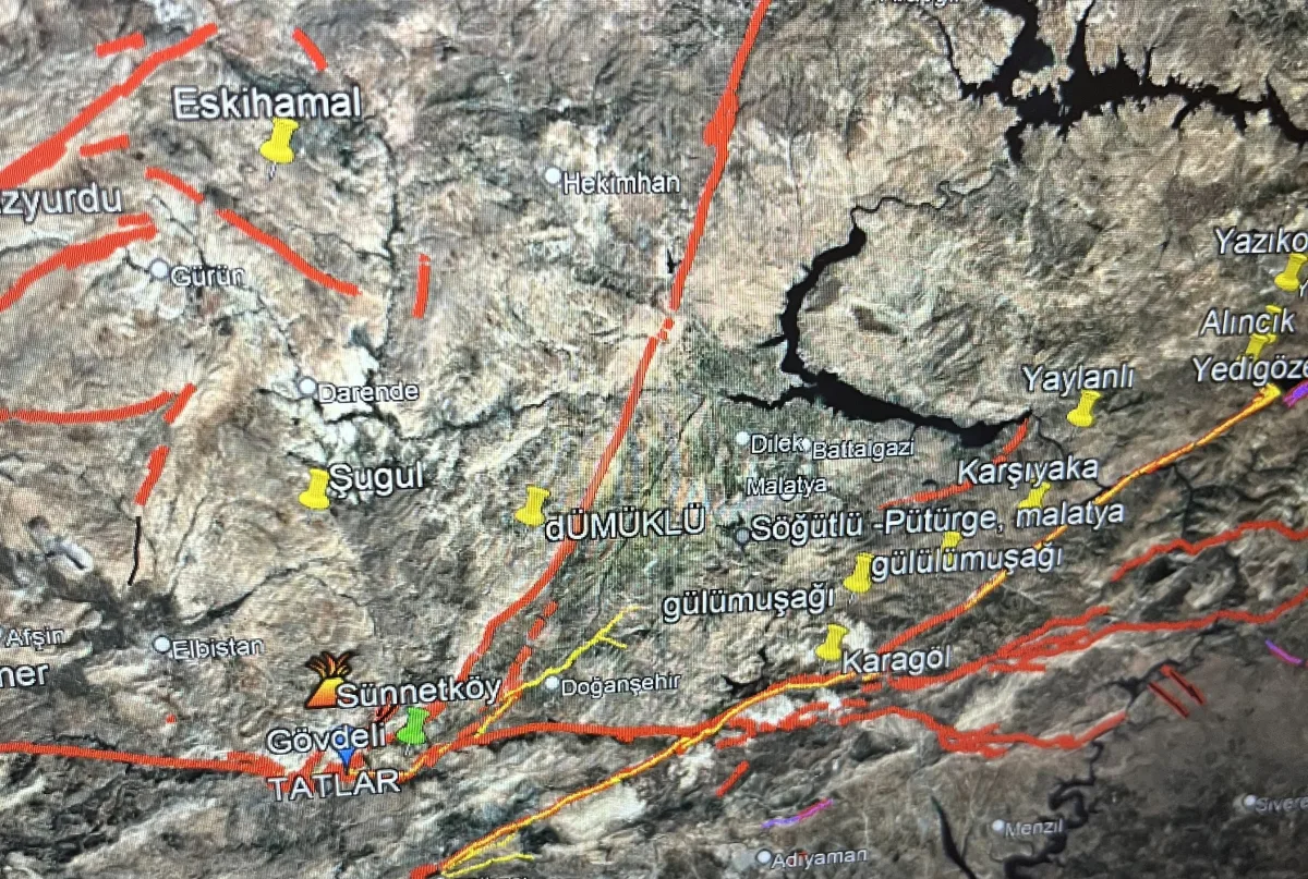 Deprem Sonrası Naci Görür'den Kritik Mesaj