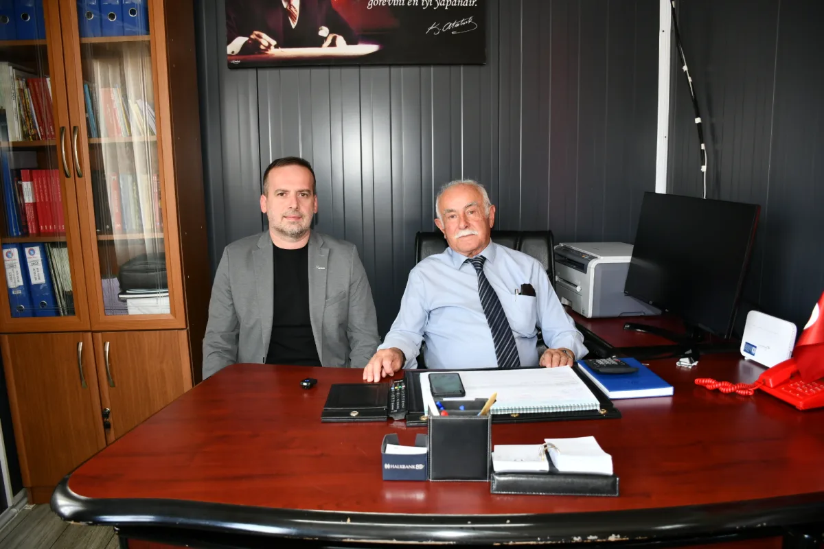 Karademir’den Eşref Doğan Dede’ye Tebrik Ziyareti